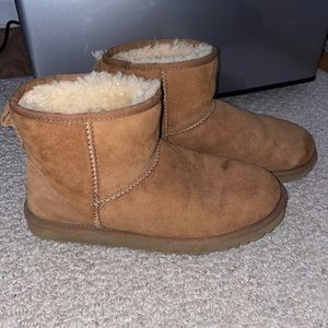 UGG Classic Short